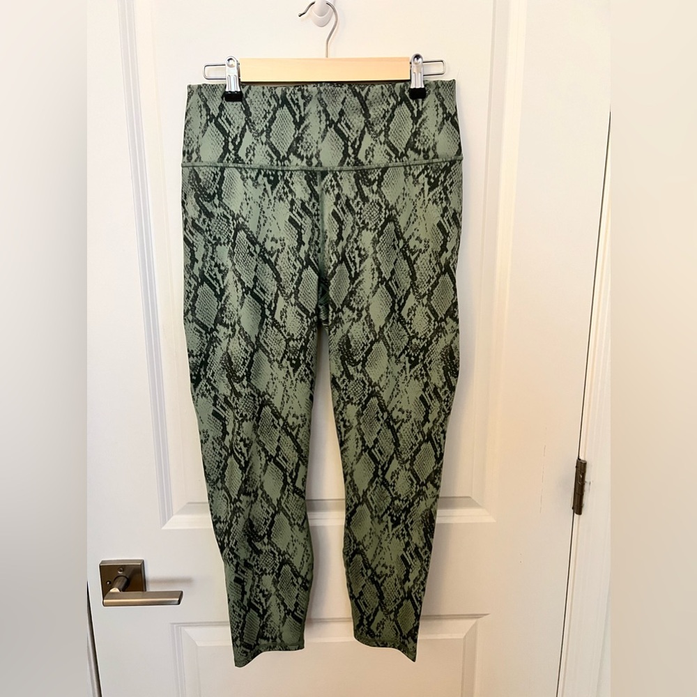 Fabletics Powerhold Leggings Women